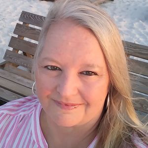 Meet your Posher, Annetta